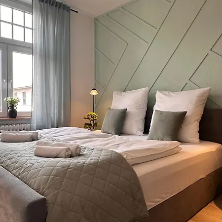 Apartment Amao-mantis I Design I Center I Kingsizebett I Parkplatz